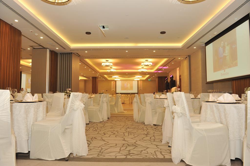 Ramada Hotel & Suites Adana Exterior foto